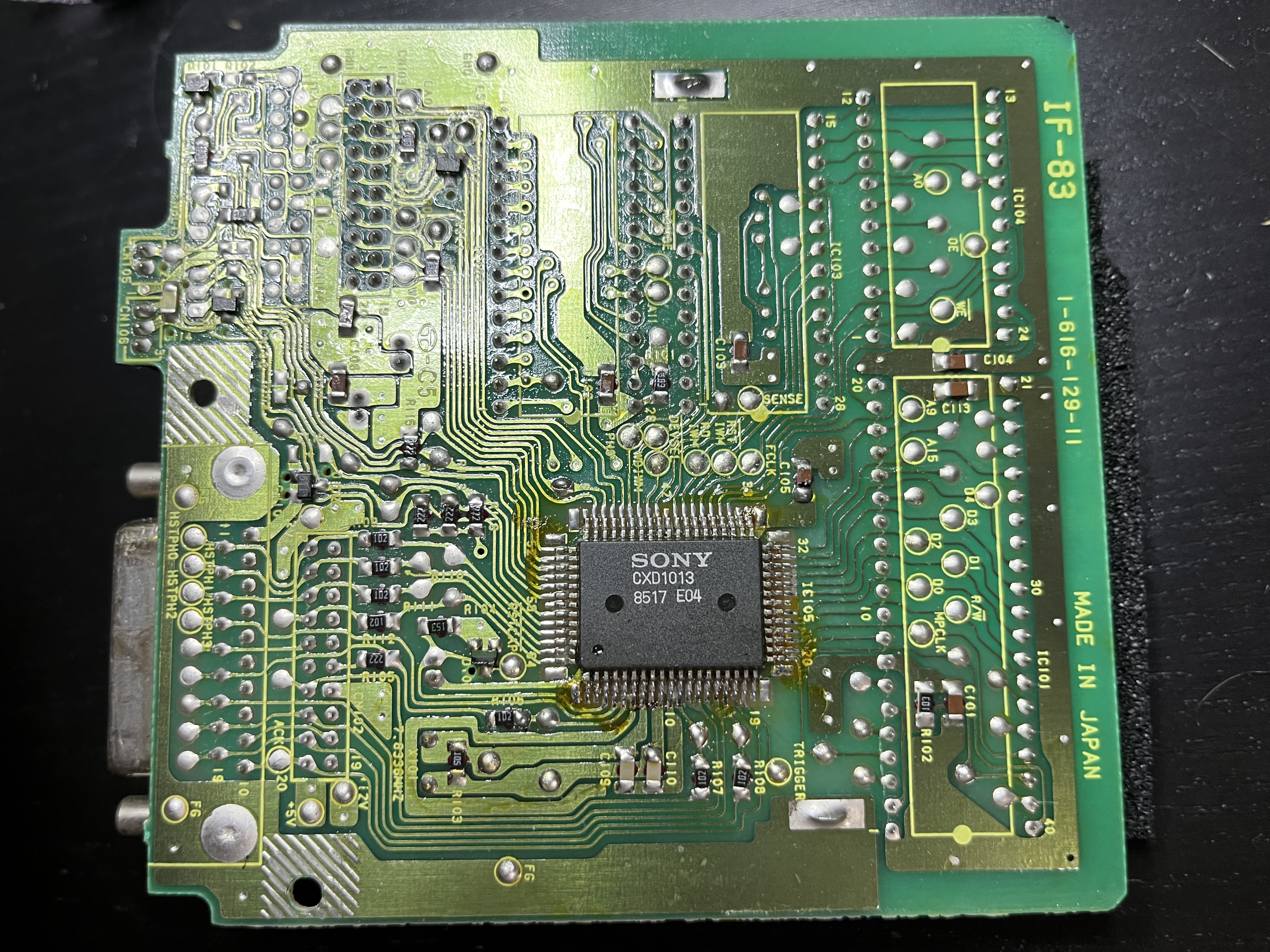Underside of the IF-83 with the Sony CXD1013 gate array, date code 8517.